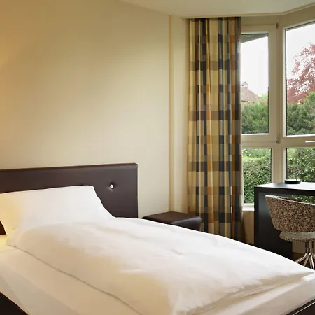 Seepark Szálloda Thun